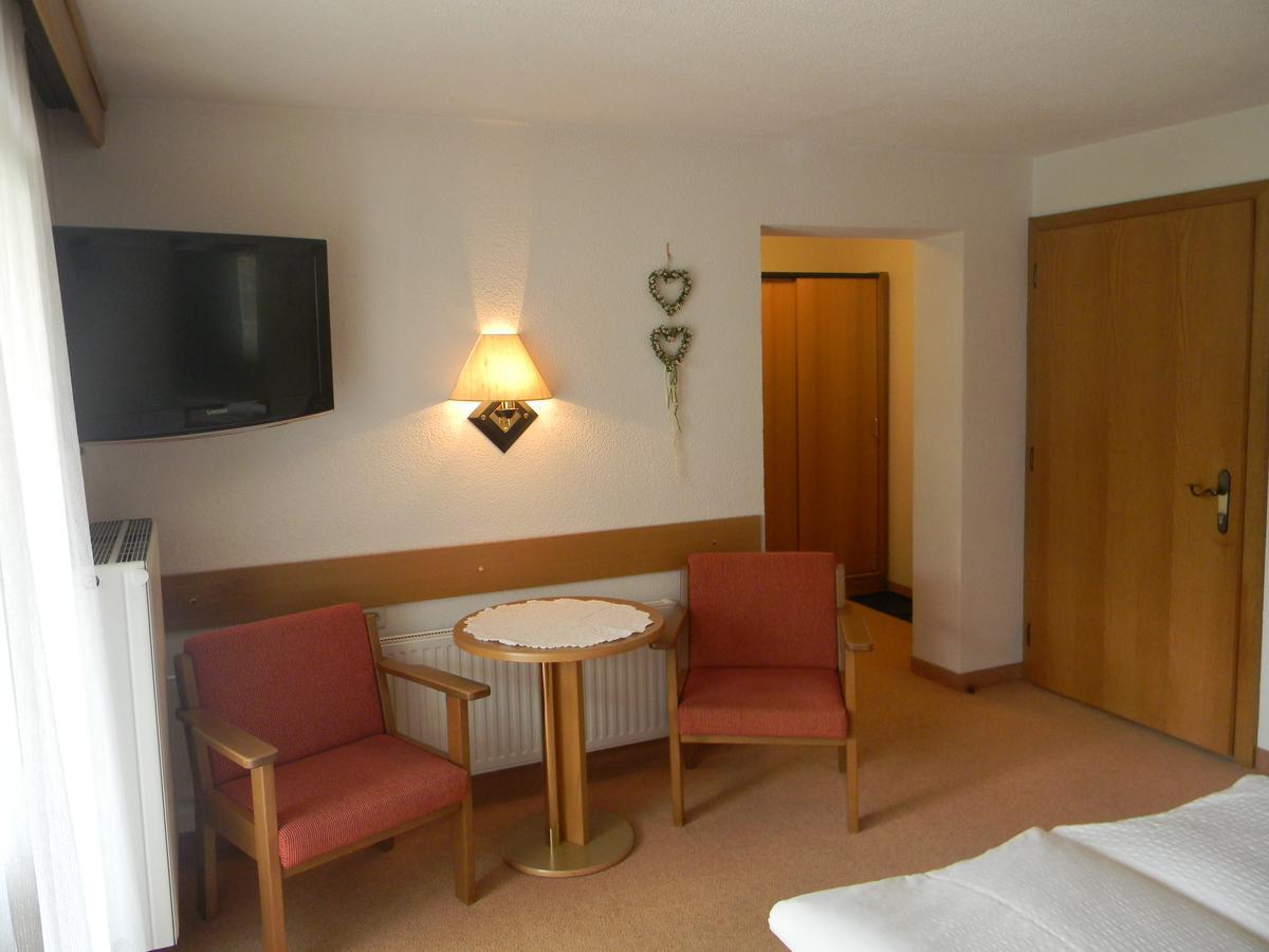 Haus Zentner Hotel Nauders Bagian luar foto